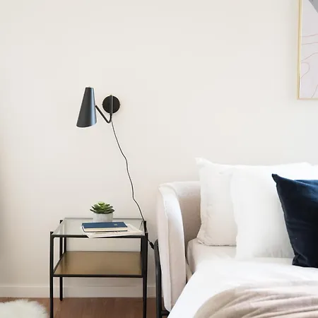 Stockholm Style Designer In Limpertsberg