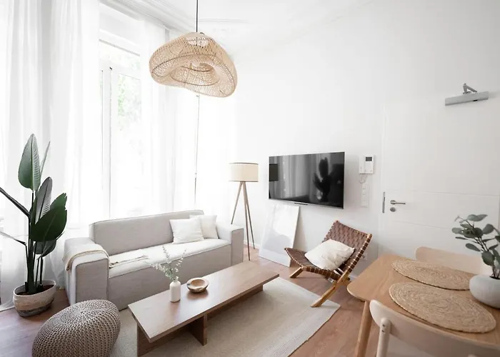 Elegant In Limpertsberg Near Center Luxemburg