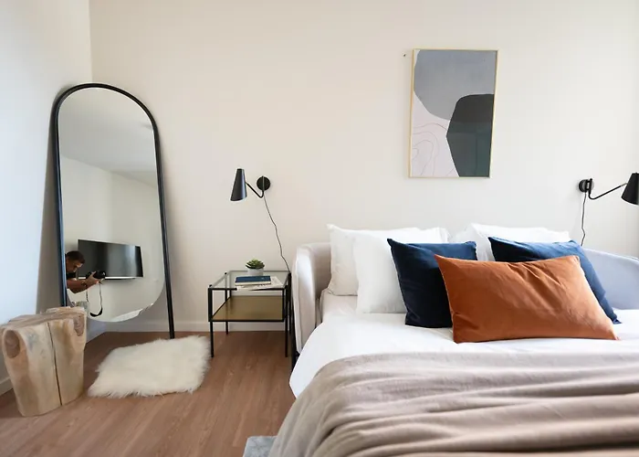 Elegant In Limpertsberg Near Center *